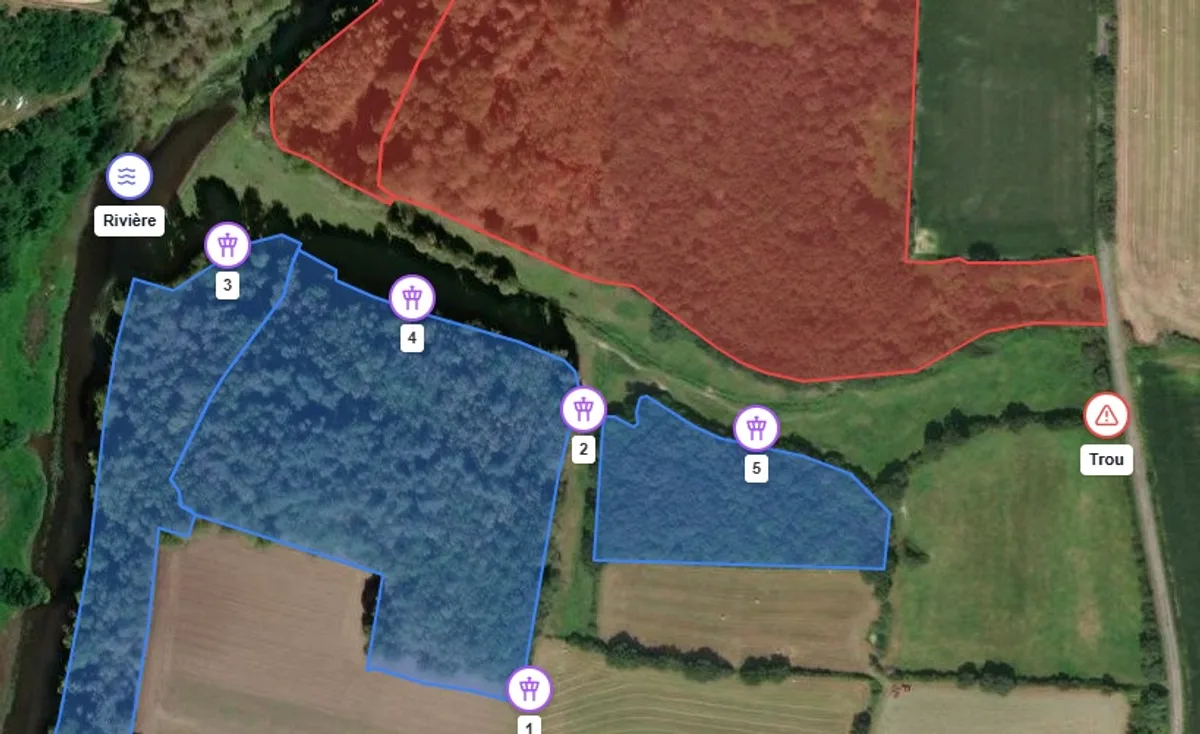 Plan satellite avec des miradors